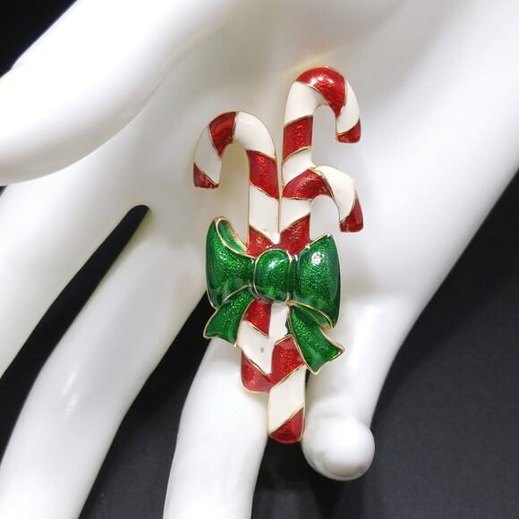 Vintage Enamel Candy Canes Brooch, Green Metallic Bow, 1960s Jewelry - Picture 7 of 10